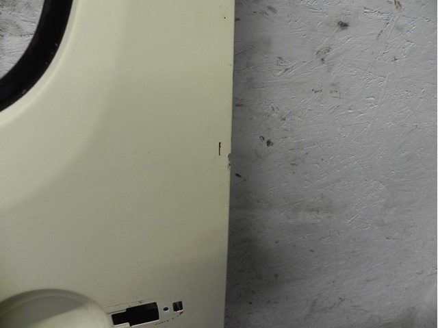 A9067200005 MERCEDES Дверь передняя левая купить в Николаев