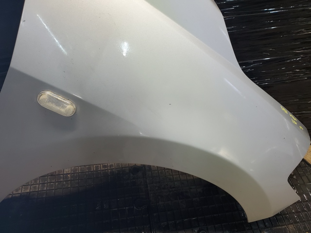 NISSAN F3100ZW5MA Крыло переднее правое в наличии Хмельницкий