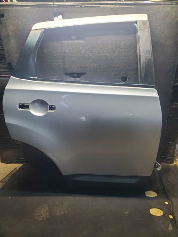Дверь пассажирская задняя правая H2152JD0M0 NISSAN