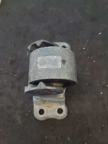 Левая опора двигателя MN100014 MITSUBISHI