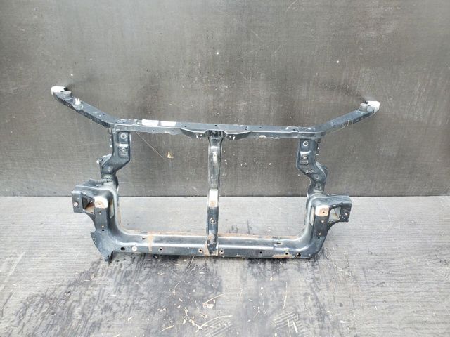 Суппорт радиатора в сборе MN133539 MITSUBISHI