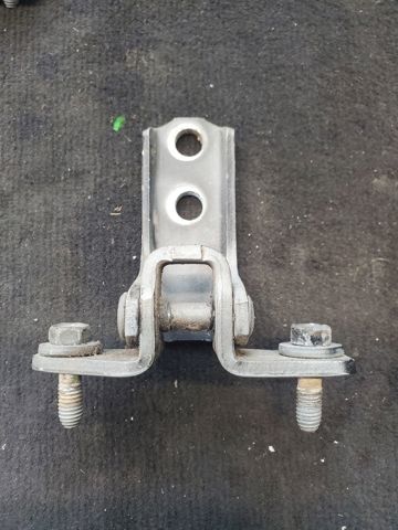 Завеса двери задней правой MR302270 MITSUBISHI