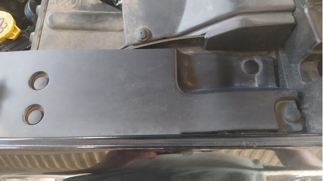 Уплотнитель крыла 55112651AA CHRYSLER