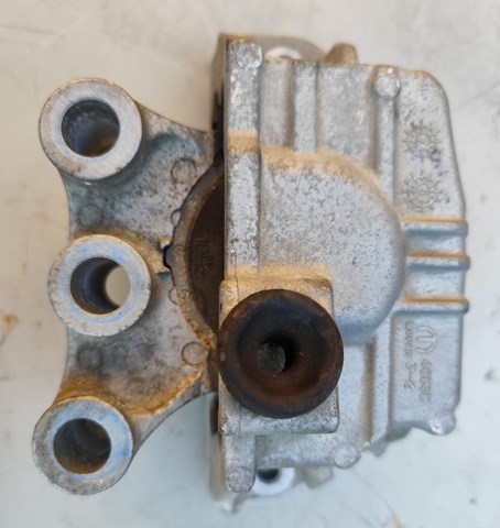 Подушка двигателя 68328737AA CHRYSLER