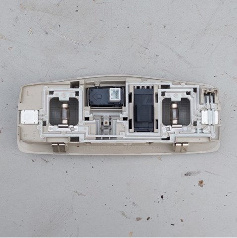 Лампочка освещения салона 8401A009ZZ MITSUBISHI