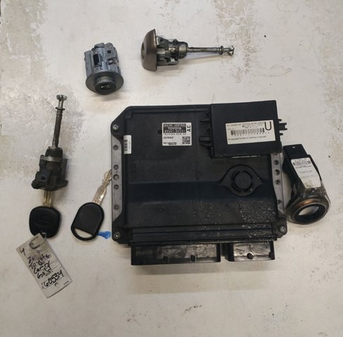 Мозги двигателя 8966106C41 TOYOTA