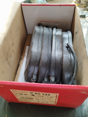 P85144 BREMBO Передние тормозные колодки купить в Житомир