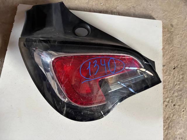 Задняя левая фара 13354582 OPEL