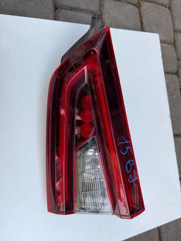 Фонарь задний правый, внутренний 26550HV55A NISSAN