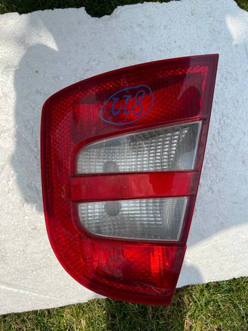 Задняя правая фара Skoda Fabia 1