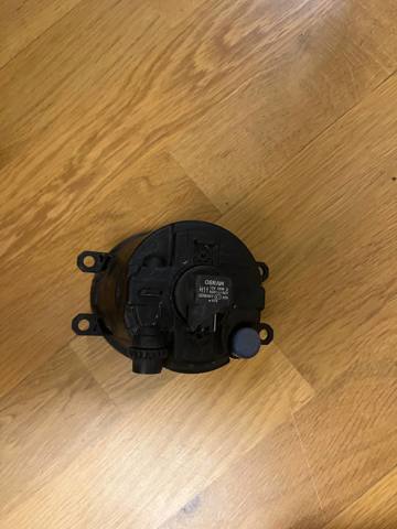 Противотуманка правая 89210656 TOYOTA