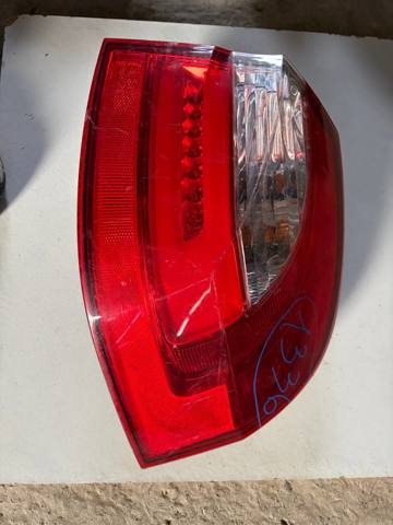 Задний правый внешний фонарь 924021W2 HYUNDAI