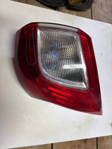 Фара задняя правая внешняя AM5113404AE FORD