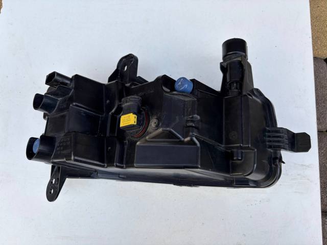 BS7113A601BE FORD Задний стоп купить в Николаев