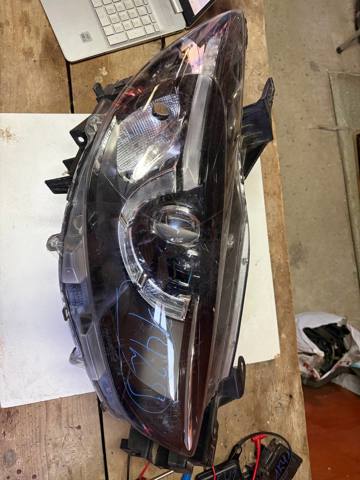Фара основная правая KD3151030 MAZDA