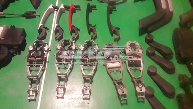 1Z0839885A Держатель наружной ручки двери задней левой купить Черкассы