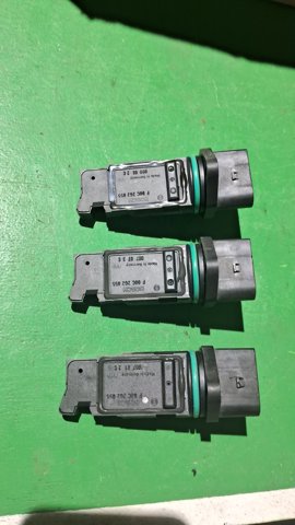 Расходомер воздуха F00C2G2055 BOSCH