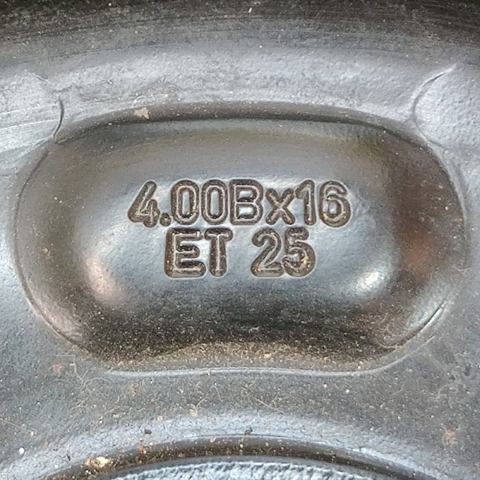 30683913 VOLVO купить в Украина