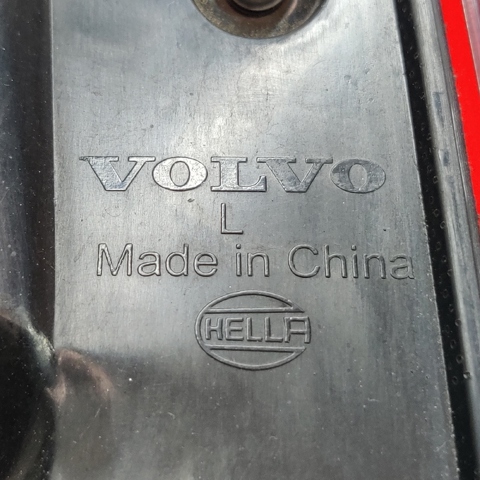 Задняя левая внешняя фара 32133722 VOLVO