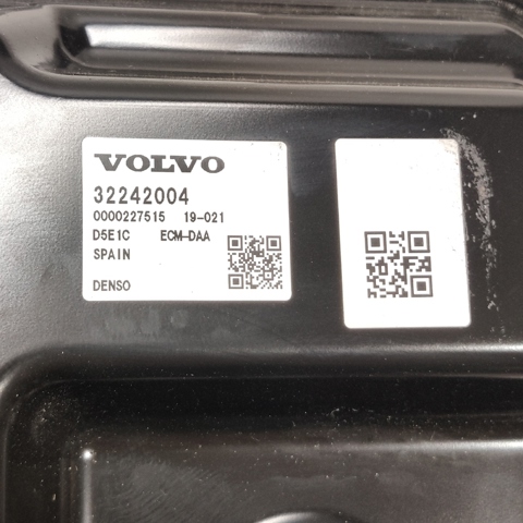 ЭБУ двигателем 32242004 VOLVO