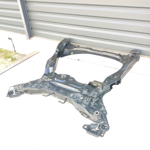 Крабобалка передней подвески 32268633 VOLVO