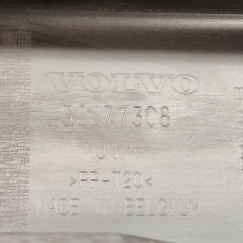 Рамка радиатора верхняя 32277308 VOLVO