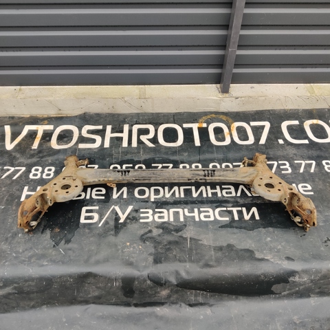 TOYOTA 4210112171 Балка задней подвески (подрамник) в наличии Полтава