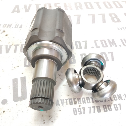 TOYOTA 4304028011 Шрус внутренний левый в наличии Киев