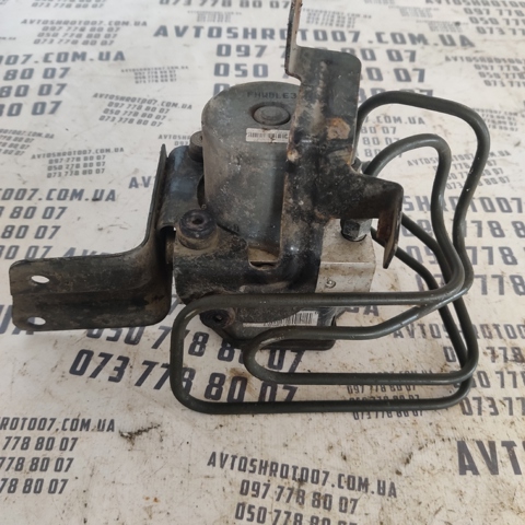 Блок управления АБС  589102P970 HYUNDAI