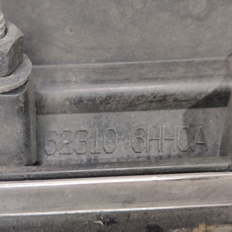 Облицовка радиатора 623106HH0A NISSAN