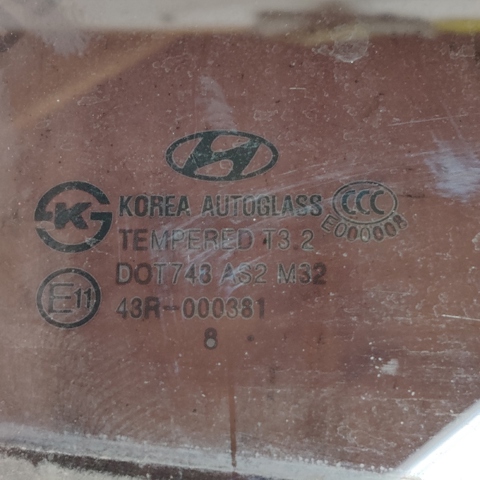 834212H010 HYUNDAI Стекло двери задней правой купить в Ужгород