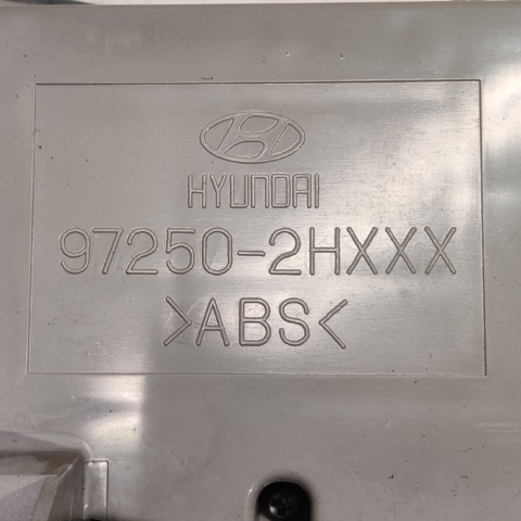 HYUNDAI 972502HXXX в наличии Ровно