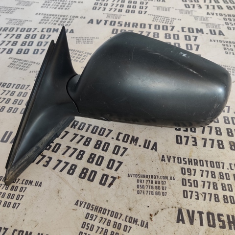 Зеркальный элемент левого зеркала заднего вида RS0225401 VAG
