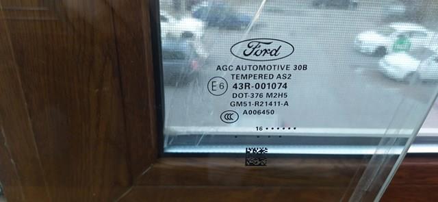 Стекло водительской двери GM5Z5821411A FORD