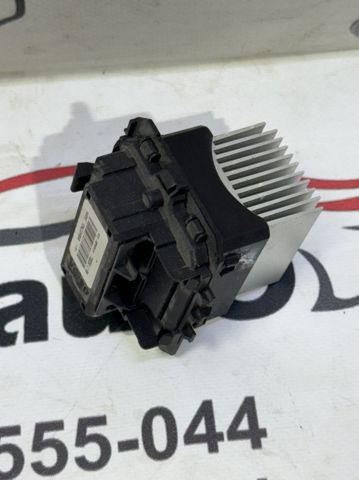 Реле печки Nissan LEAF 1