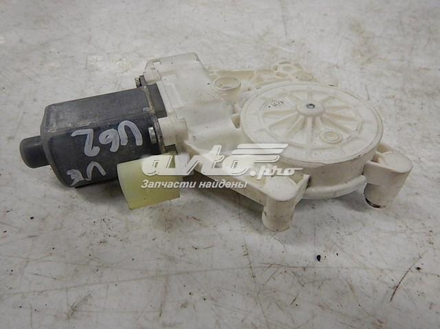 Мотор стеклоподъемника двери передней, левой A0068205442 MERCEDES