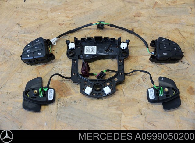 MERCEDES A09990502009107 Блок кнопочных переключателей рулевого колеса в наличии Тернополь