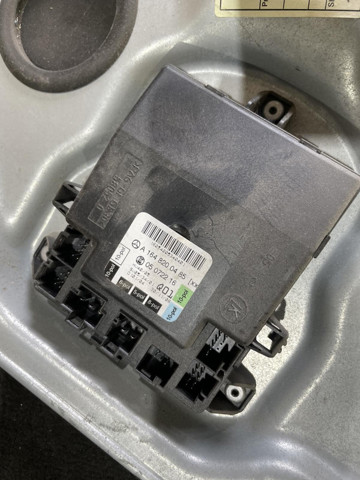 Блок комфорта передней двери A1648200485 MERCEDES