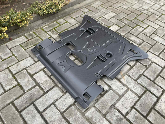 Защита поддона двигателя A1665200123 MERCEDES