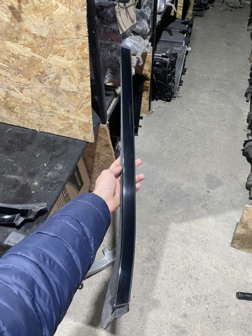 Накладка крыши левая A2056901182 MERCEDES