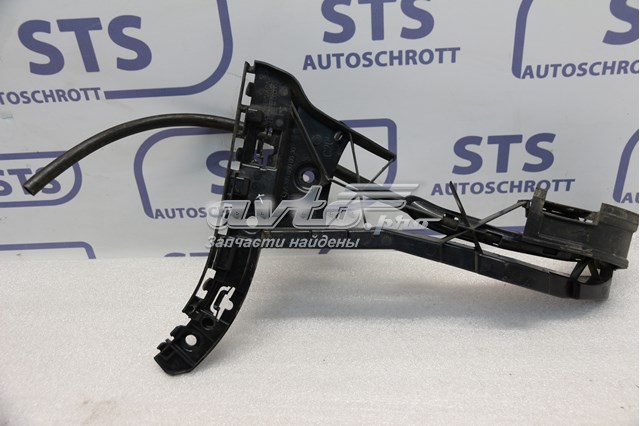 Направляющая заднего бампера, правая A2058800630 MERCEDES