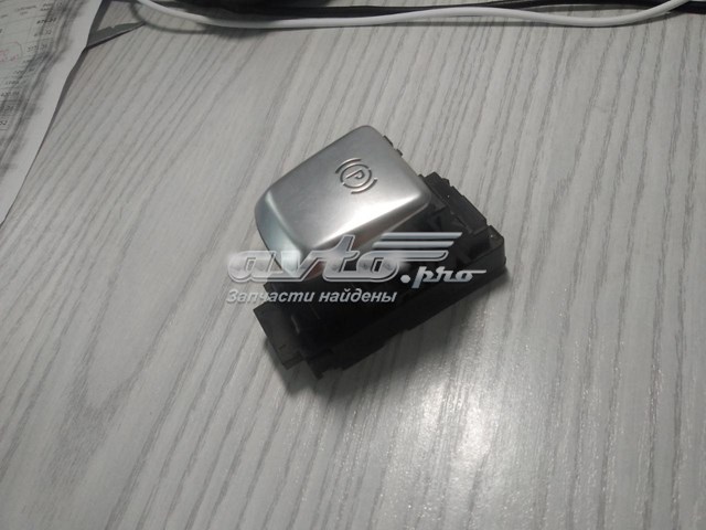 Кнопка ручного тормоза mercedes benz original A2059051516