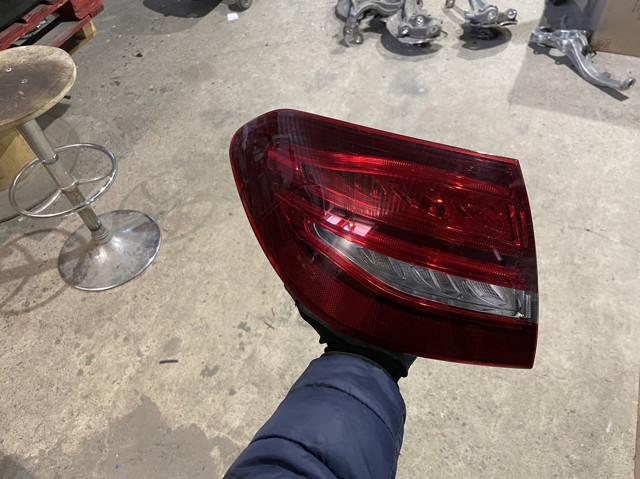 Задний левый стоп A2059065100 MERCEDES