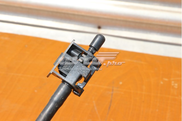 MERCEDES A2138609000 Форсунка омывателя лобового стекла в наличии Киев