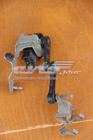 Датчик уровня положения кузова, задний левый A2139051902 MERCEDES