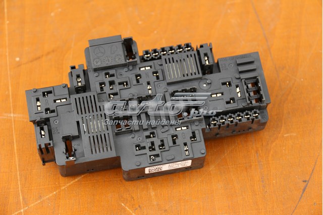 Коробка предохранителей A2139062202 MERCEDES