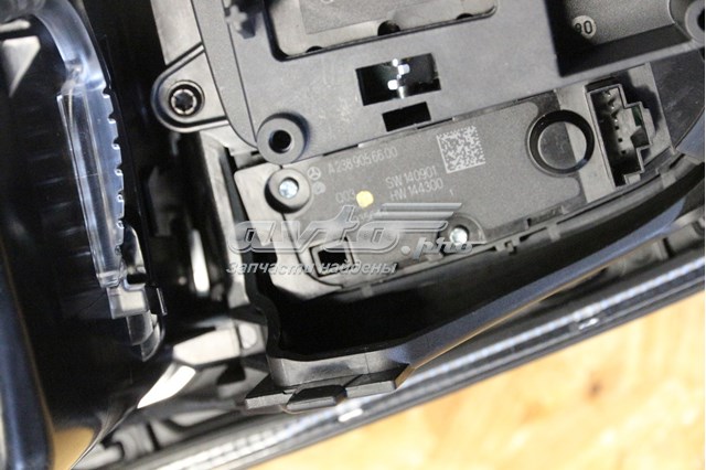 Блок кнопок центральной консоли A2389056600 MERCEDES