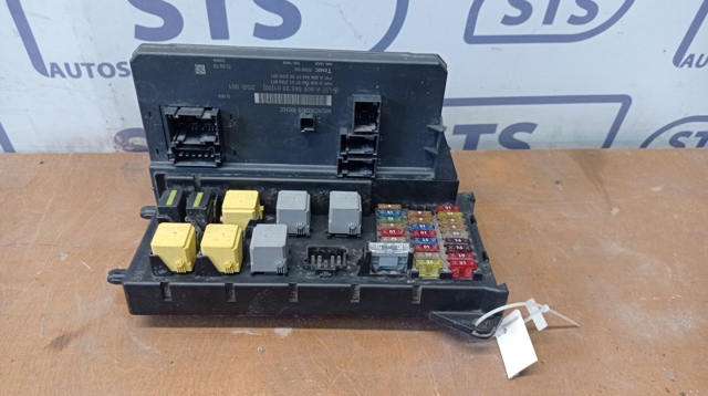 Блок предохранителей и реле A9065454201 MERCEDES