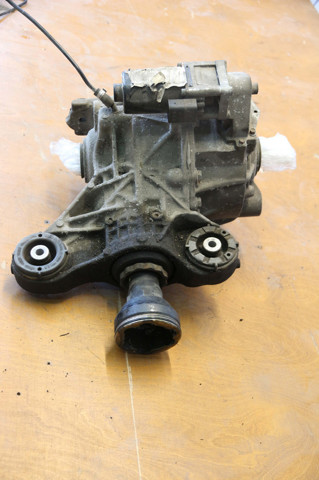 LR041964 LAND ROVER купить в Киев