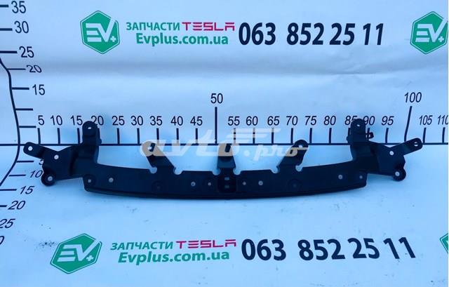 TESLA 104702000F Кронштейн решетки радиатора в наличии Киев
